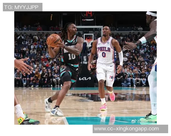 马克西全场表现出色但下半场发力已晚独得33分助球队追分未果