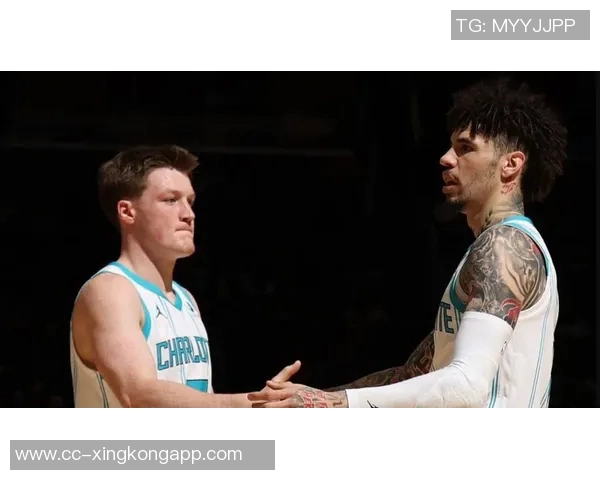 黄蜂主教练透露克尼佩尔X光检查结果正常回到主场后将获取更多信息